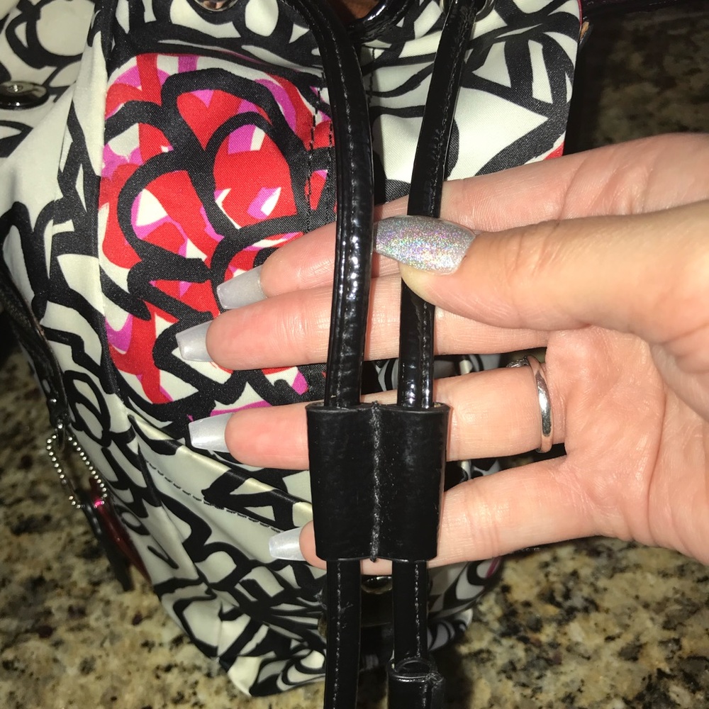 Coach XL Backpack ๐ Excellent Condition - Picture 7 of 8